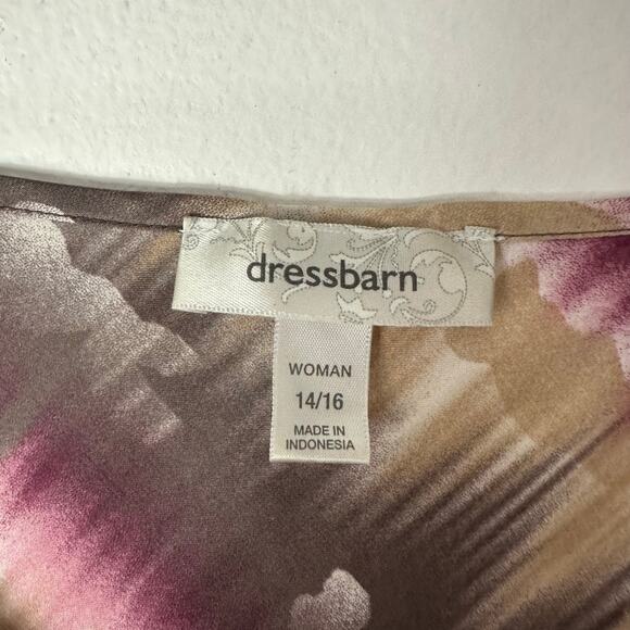 Dressbarn Sleeveless Blouse Womens 14/16 Satin Feel Career Office Work Flowy Top - Picture 2 of 6